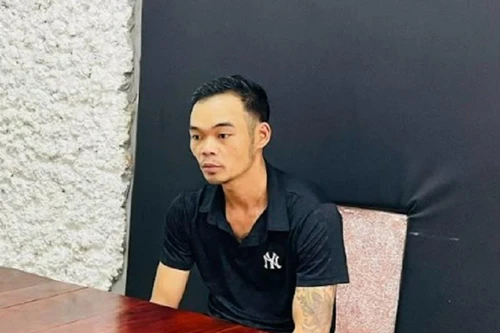 Vị khách manh động làm tiệc cưới mất vui 