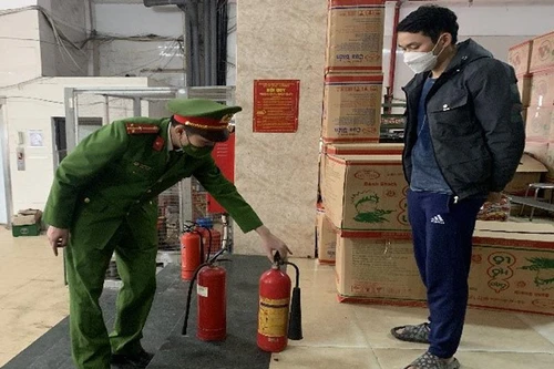 Kiểm tra an toàn phòng cháy tại cơ sở trọng điểm 