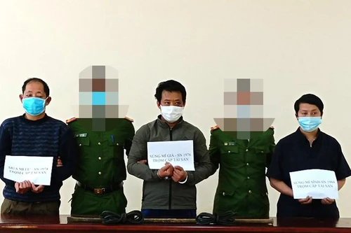 Thủ quỹ "phím" bạn cờ bạc dùng xà beng phá két sắt trộm cắp gần 600 triệu đồng