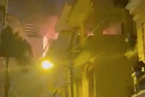 Cháy bếp đun nấu trên tầng 4 nhà dân ở phố Hoàng Cầu