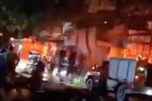 Kịp thời xử lý vụ cháy điểm giao dịch của công ty chuyển phát nhanh