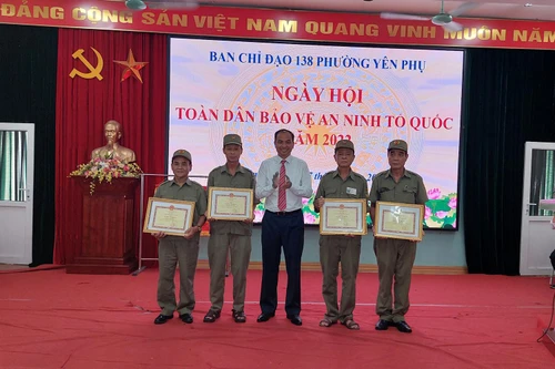 Tạo thế trận vững chắc trong phong trào bảo vệ ANTQ ở phường Yên Phụ