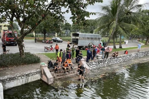 Đã tìm thấy thi thể cháu bé đuối nước tại hồ Công viên Thống Nhất