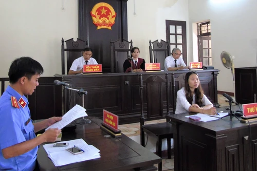 Vi phạm nghĩa vụ, chồng có thể bị vợ đề nghị ly hôn vắng mặt 