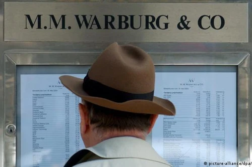 Đức xử tù cán bộ ngân hàng đầu tiên trong bê bối gian lận tiền hoàn thuế 