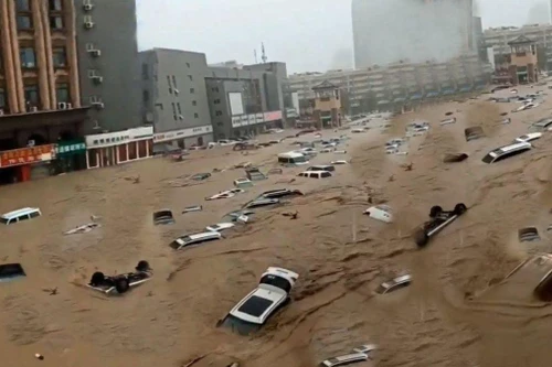 Câu hỏi về công tác ứng phó thiên tai sau trận lũ lịch sử ở Hà Nam, Trung Quốc