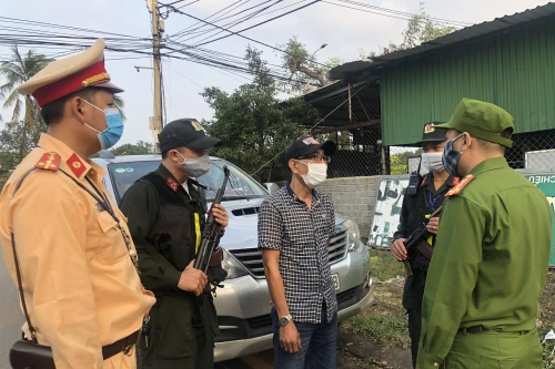 Đưa người nhập cảnh trái phép vào Việt Nam có thể bị xử lý hình sự