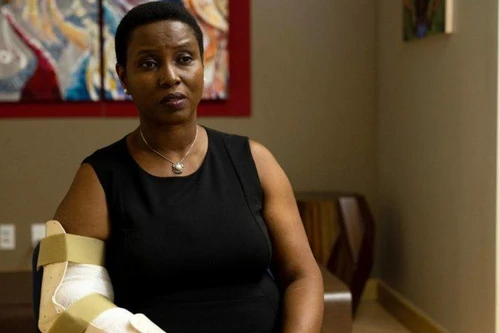 Phút giây cận kề lằn ranh sinh tử của Đệ nhất phu nhân Haiti 