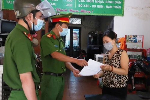 Người dân cần tiếp tục chung tay cùng chính quyền các cấp thực hiện nghiêm các quy định phòng, chống dịch