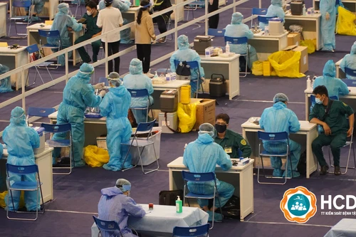 Những chỉ đạo quyết liệt, kịp thời với sự sẻ chia, thấu hiểu và có trách nhiệm 