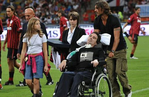 Cựu cầu thủ AC Milan và Fiorentina qua đời ở tuổi 49