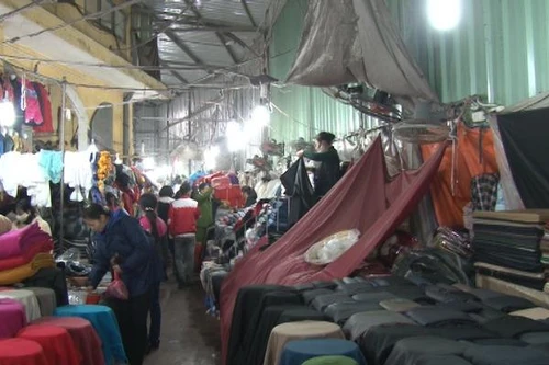 Báo động tình trạng không đảm bảo an toàn PCCC ở các chợ ven đô 