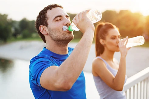 [ẢNH] "Bỏ túi" những cách giải nhiệt hiệu quả trong ngày nắng nóng