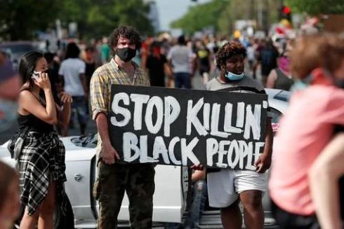 [ẢNH] Biểu tình bùng phát thành bạo động tại Mỹ sau sai lầm của viên cảnh sát Minneapolis