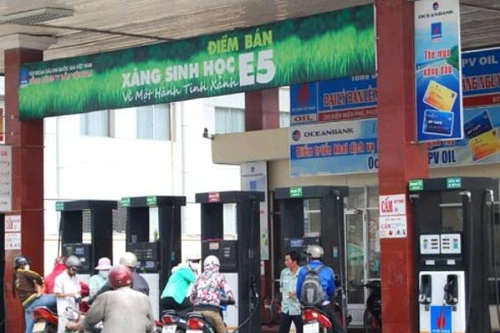 Triển khai xăng E5: Quyết tâm cao liệu có thành công?