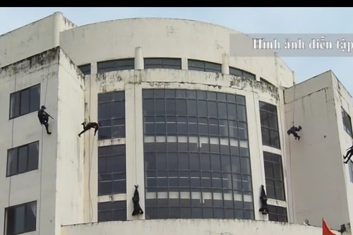 Diễn tập khủng bố, giải cứu con tin