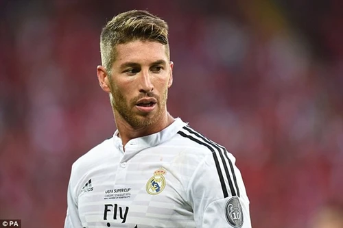 Manchester United: Hy vọng mới về thương vụ Ramos
