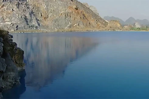 "Tuyệt tình cốc" ở Hải Phòng đẹp mê hồn nhưng cực nguy hiểm