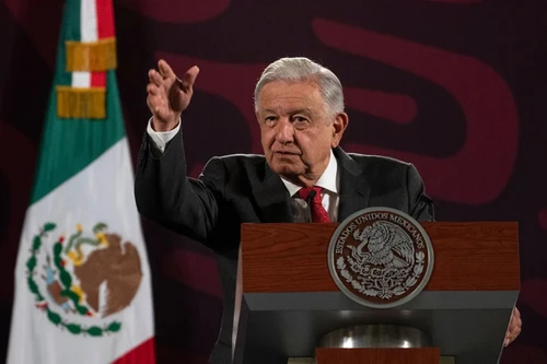 Mexico tạm dừng quan hệ với Đại sứ quán Mỹ và Canada