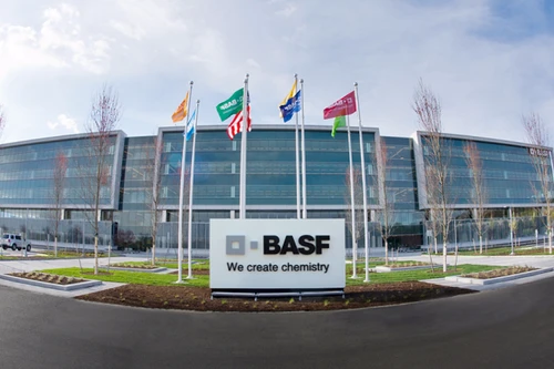 Công ty Nga tiếp quản công ty con của tập đoàn hóa chất Đức