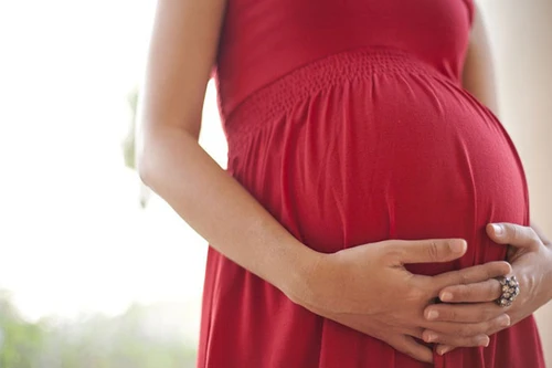 Campuchia phát hiện vụ lừa đảo trực tuyến, đưa người vào đường dây mang thai hộ 