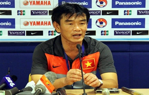 HLV Phan Thanh Hùng: “ĐTVN không sợ Indonesia”