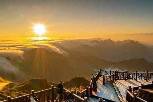 Đợt băng giá thứ 3 xuất hiện trên đỉnh Fansipan trong mùa Đông năm nay