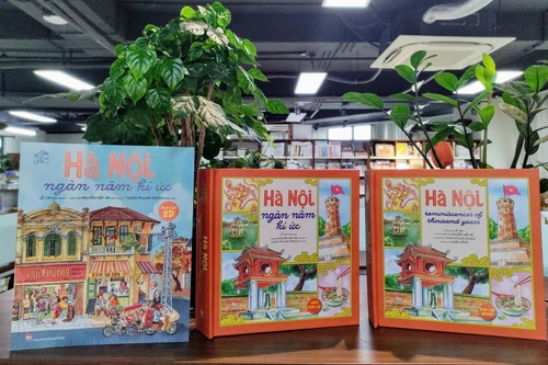 Sách dựng hình 3D “Hà Nội ngàn năm kí ức”: Tự hào về Thủ đô mến yêu