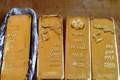 Phi công, viếp viên VNA buôn lậu vàng: Làm xấu hình ảnh, uy tín của hãng