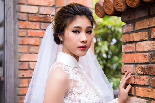 Siêu mẫu Kim Dung diện áo dài cưới, làm cô dâu kiêu sa