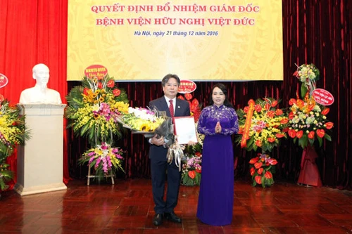 Bệnh viện Việt Đức có Giám đốc mới