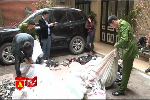 Lật tẩy thủ đoạn trộm cắp, tiêu thụ phụ tùng ô tô