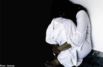 Kinh sợ vụ con gái “quan hệ lăng nhăng” bị bố chặt đầu