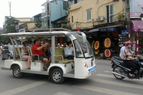 Hà Nội sẽ có thêm 8 khu du lịch được sử dụng xe điện 4 bánh chở khách tham quan