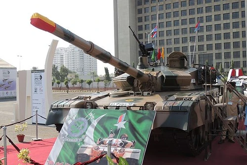 Ukraine và Pakistan hợp sức phát triển xe tăng Al-Khalid