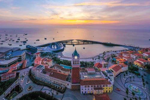 Chuyên trang du lịch hàng đầu nước Úc gợi ý du khách đến Thị trấn Hoàng hôn Phú Quốc