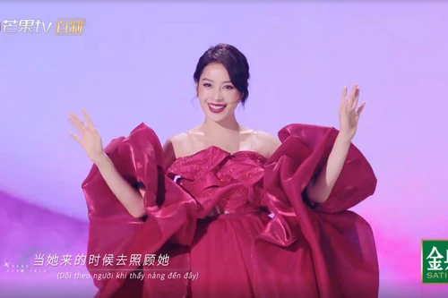 Chi Pu mang “Đóa hoa hồng” chào sân “Đạp gió 2023”