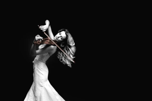 Những giọng ca “opera vàng” sẽ trình diễn tại Nhà hát Hồ Gươm tối 18/8 là ai?