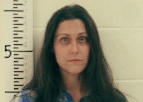 Bị bắt vì quan hệ tình dục và "tiếp tế" ma túy cho học sinh