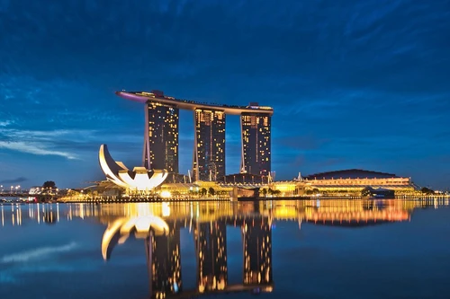 Khám phá những bức ảnh phản chiếu tuyệt đẹp