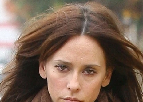 Giật mình ảnh Jennifer Love Hewitt khi không phấn son 