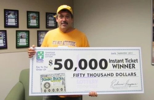 Tấm vé số 50.000 $ bị mất trở lại với chủ nhân