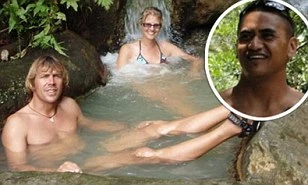 Kinh hoàng người đốt người, ăn thịt nhau