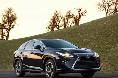 Thị trường ô tô Việt Nam tăng trưởng ấn tượng