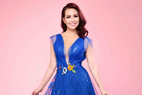 Hoa hậu Diệu Hoa kiêu sa trong thiết kế của Hoàng Hải