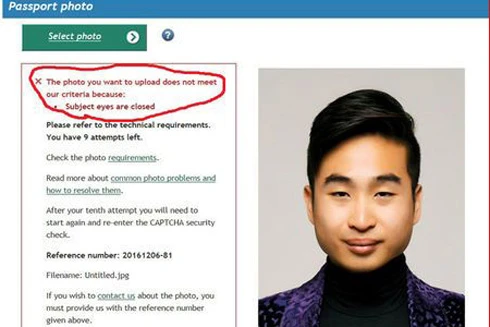 Không được làm hộ chiếu vì mắt híp
