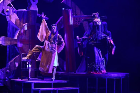 "Giải cứu" cải lương khỏi cơn bĩ cực