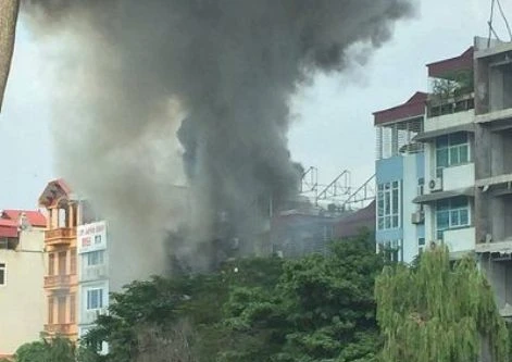 Kịp thời dập tắt cháy lớn ở quán Karaoke