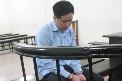 Thanh tra Bộ Công thương rởm dày công lừa chạy việc làm