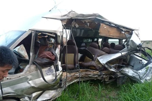 Lái xe ô tô gây tai nạn đặc biệt nghiêm trọng sắp phải hầu tòa